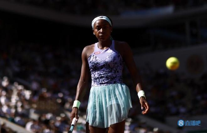 前腰与9号 前腰与9号