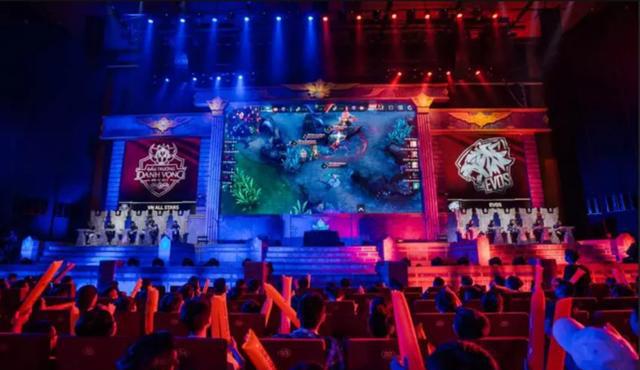 以及对裁判 以及对裁判